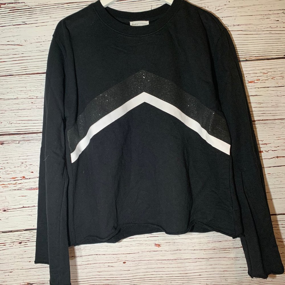 David Lerner Studio Collection Black  Pullover M